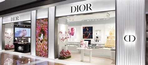 Dior marina bay sands hours